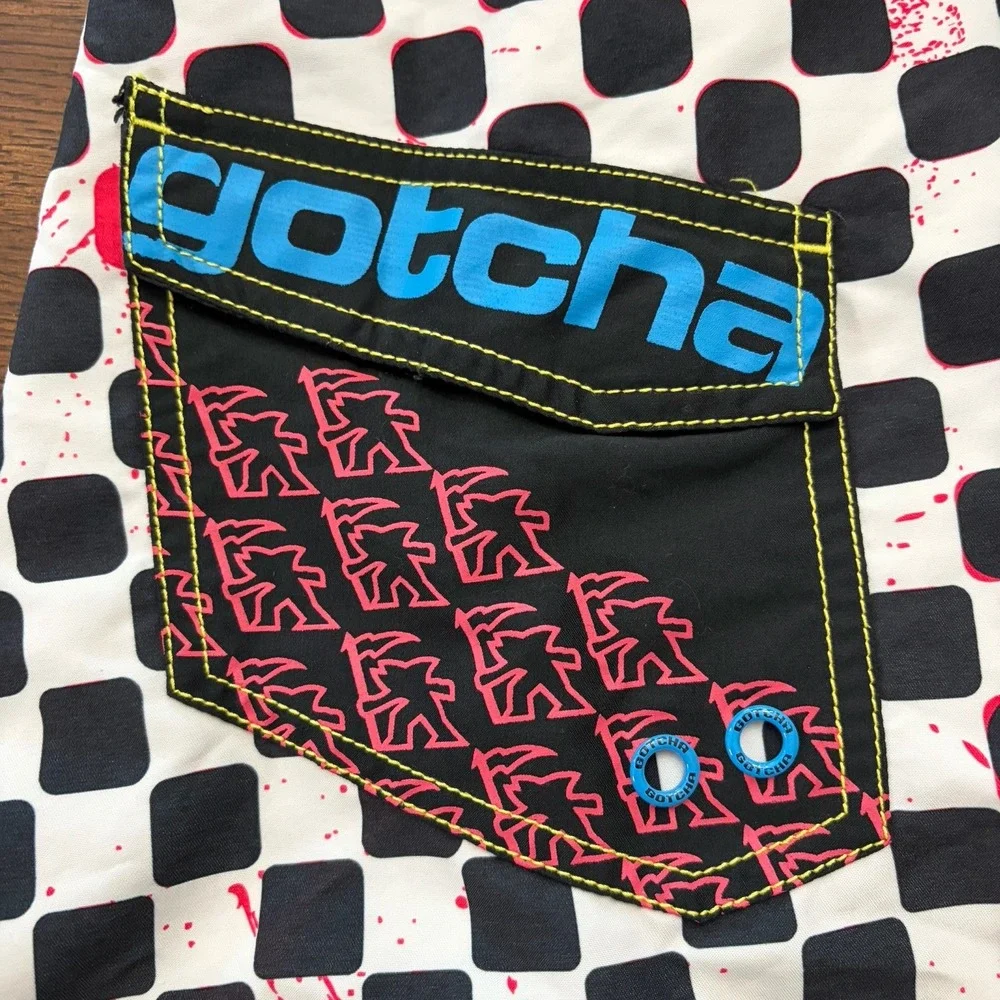 Gotcha Size 32 Checkerboard Board Shorts